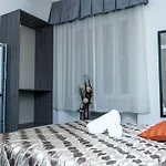 Re Di Luna 4*