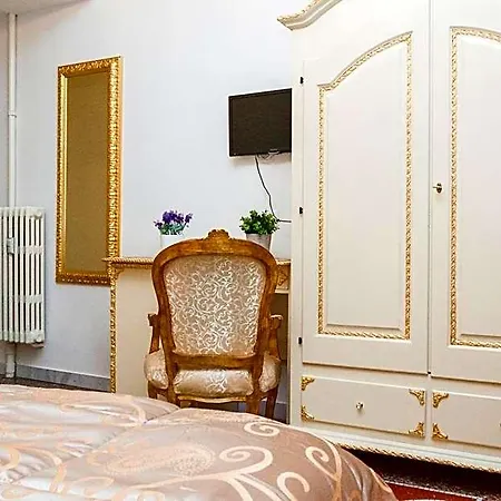 Bed & Breakfast Re Di Luna 4*