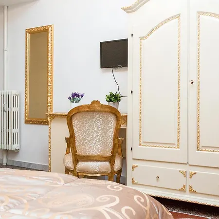 Re Di Luna Frühstückspension 4*