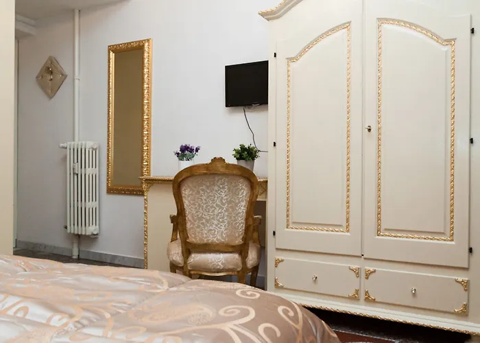 Re Di Luna Couette-café